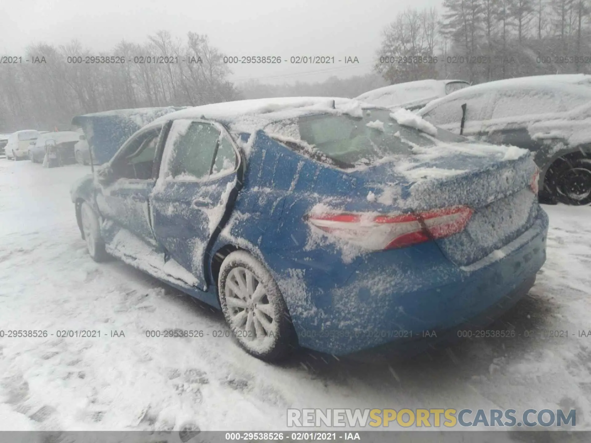 3 Photograph of a damaged car 4T1C11AK8LU329487 TOYOTA CAMRY 2020