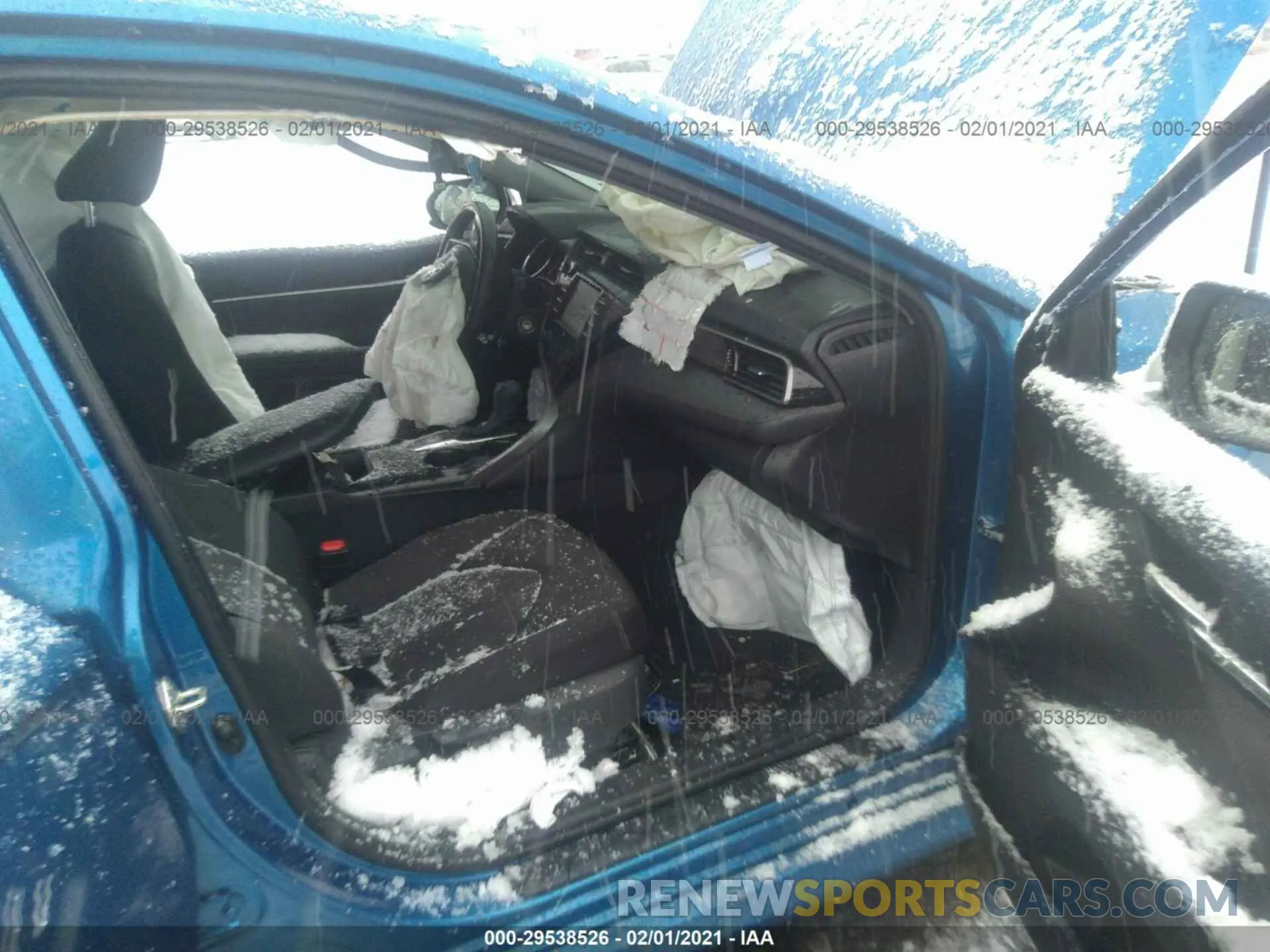 5 Photograph of a damaged car 4T1C11AK8LU329487 TOYOTA CAMRY 2020
