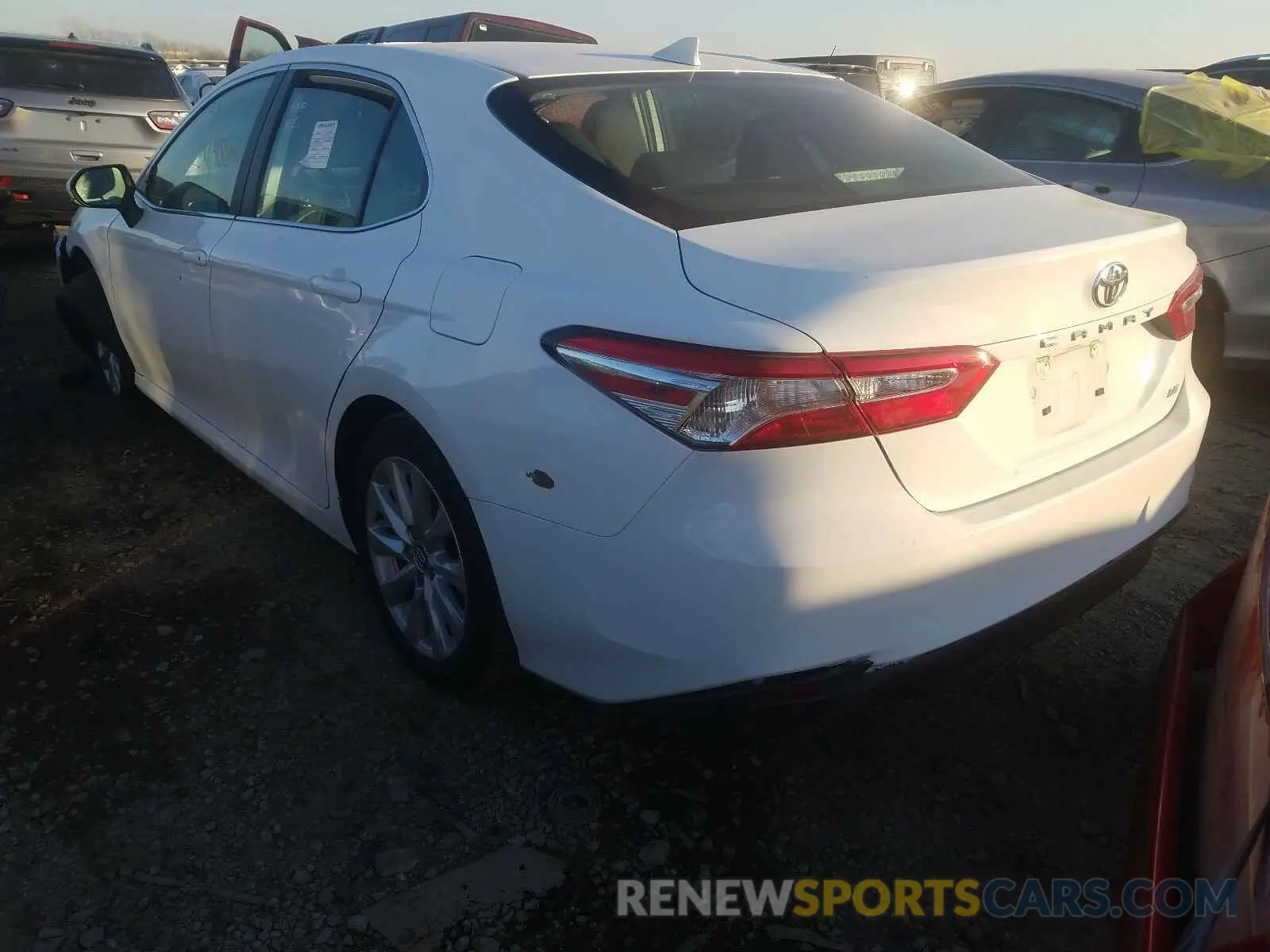 3 Photograph of a damaged car 4T1C11AK8LU345768 TOYOTA CAMRY 2020