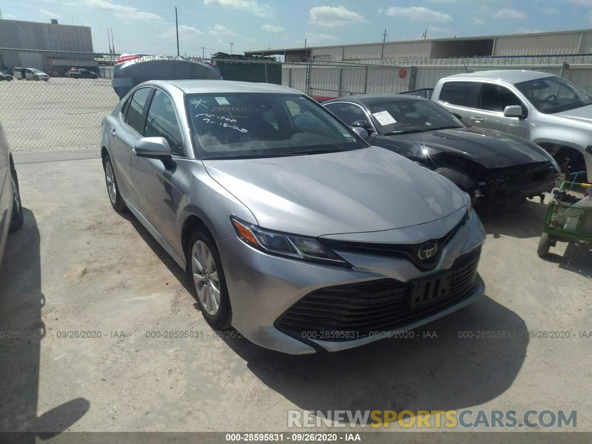 1 Photograph of a damaged car 4T1C11AK8LU348069 TOYOTA CAMRY 2020