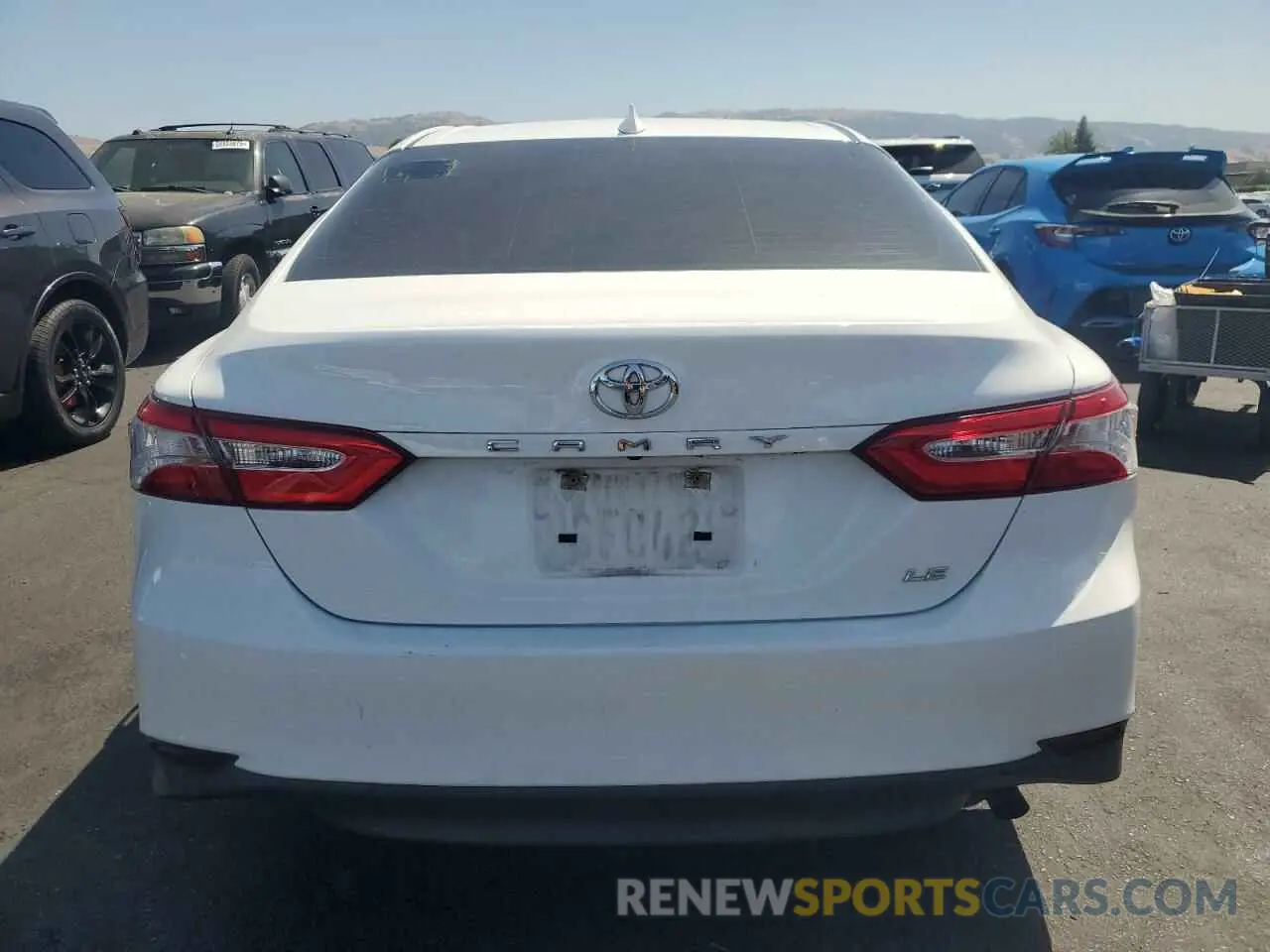 6 Photograph of a damaged car 4T1C11AK8LU348802 TOYOTA CAMRY 2020
