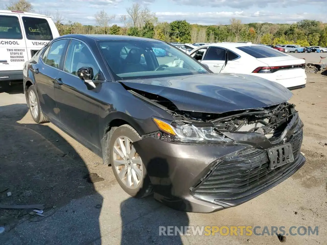4 Photograph of a damaged car 4T1C11AK8LU863895 TOYOTA CAMRY 2020