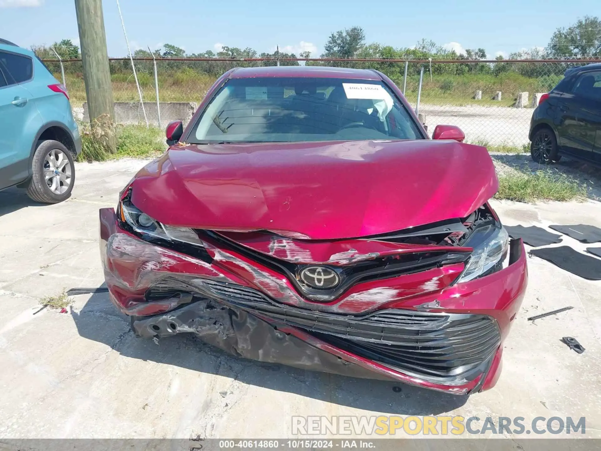 12 Фотография поврежденного автомобиля 4T1C11AK8LU870085 TOYOTA CAMRY 2020