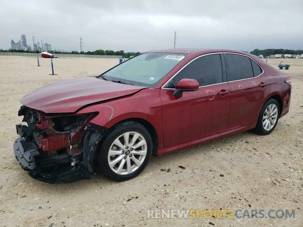 1 Photograph of a damaged car 4T1C11AK8LU930348 TOYOTA CAMRY 2020
