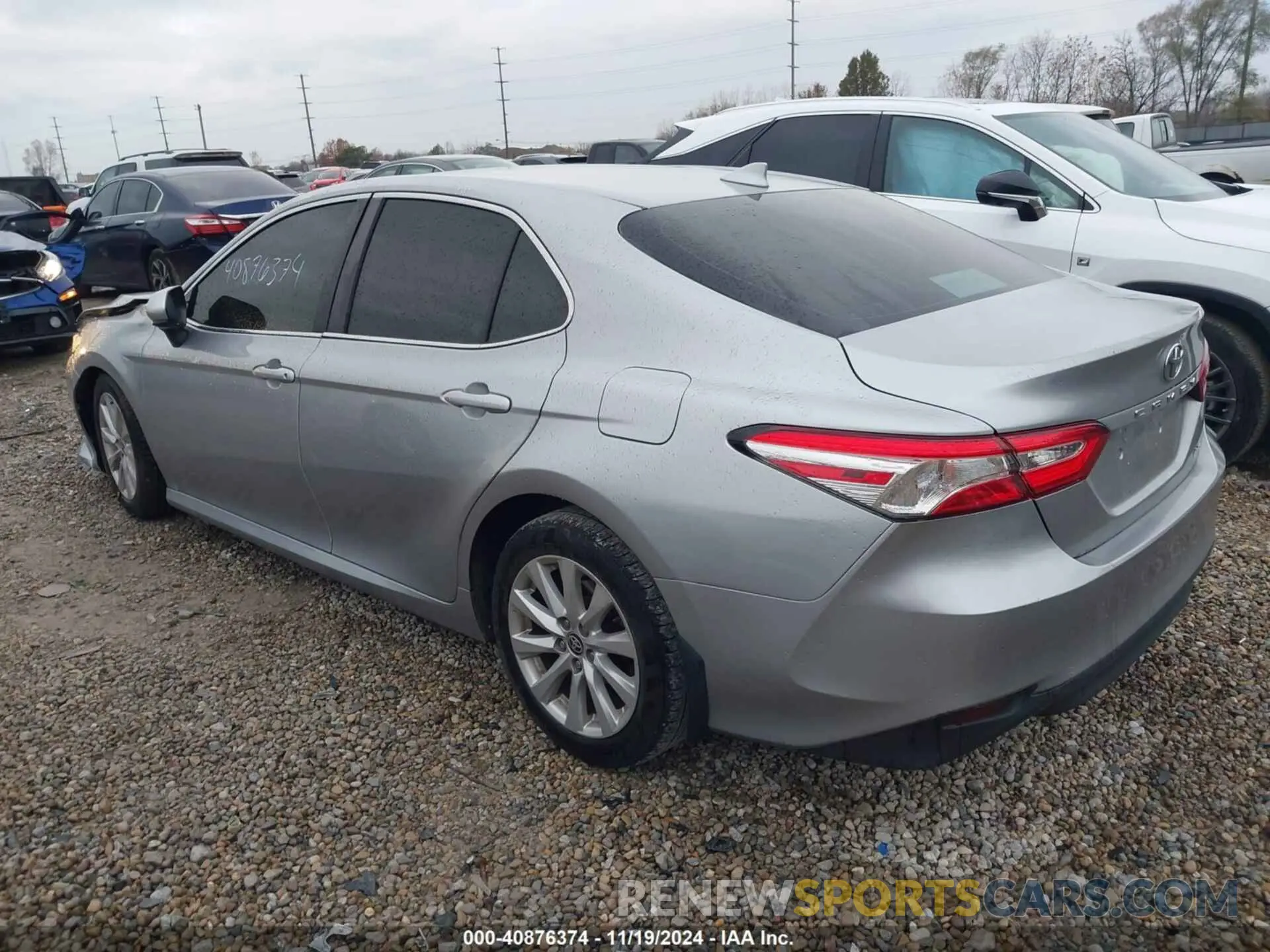 3 Photograph of a damaged car 4T1C11AK8LU978450 TOYOTA CAMRY 2020