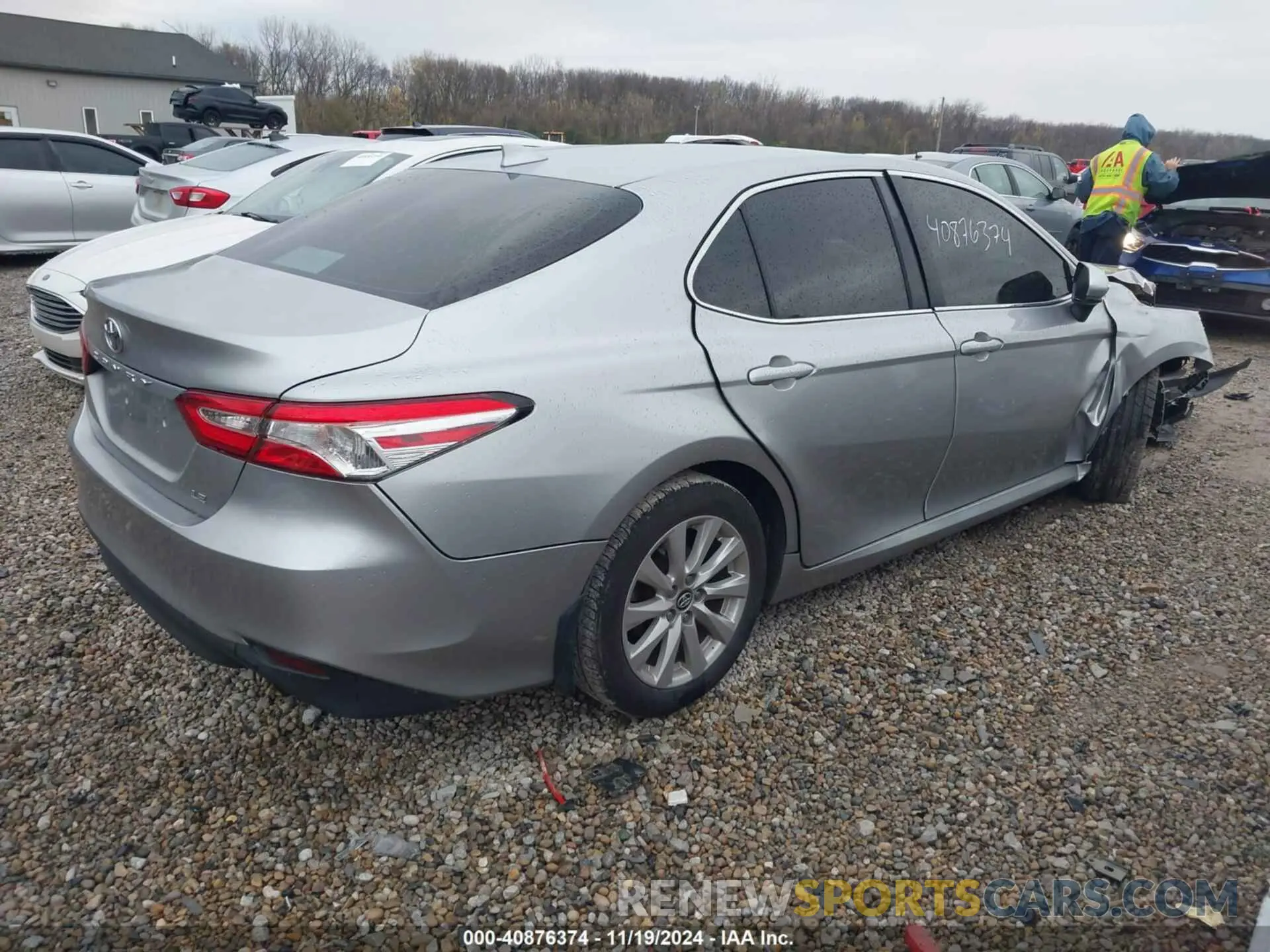 4 Photograph of a damaged car 4T1C11AK8LU978450 TOYOTA CAMRY 2020