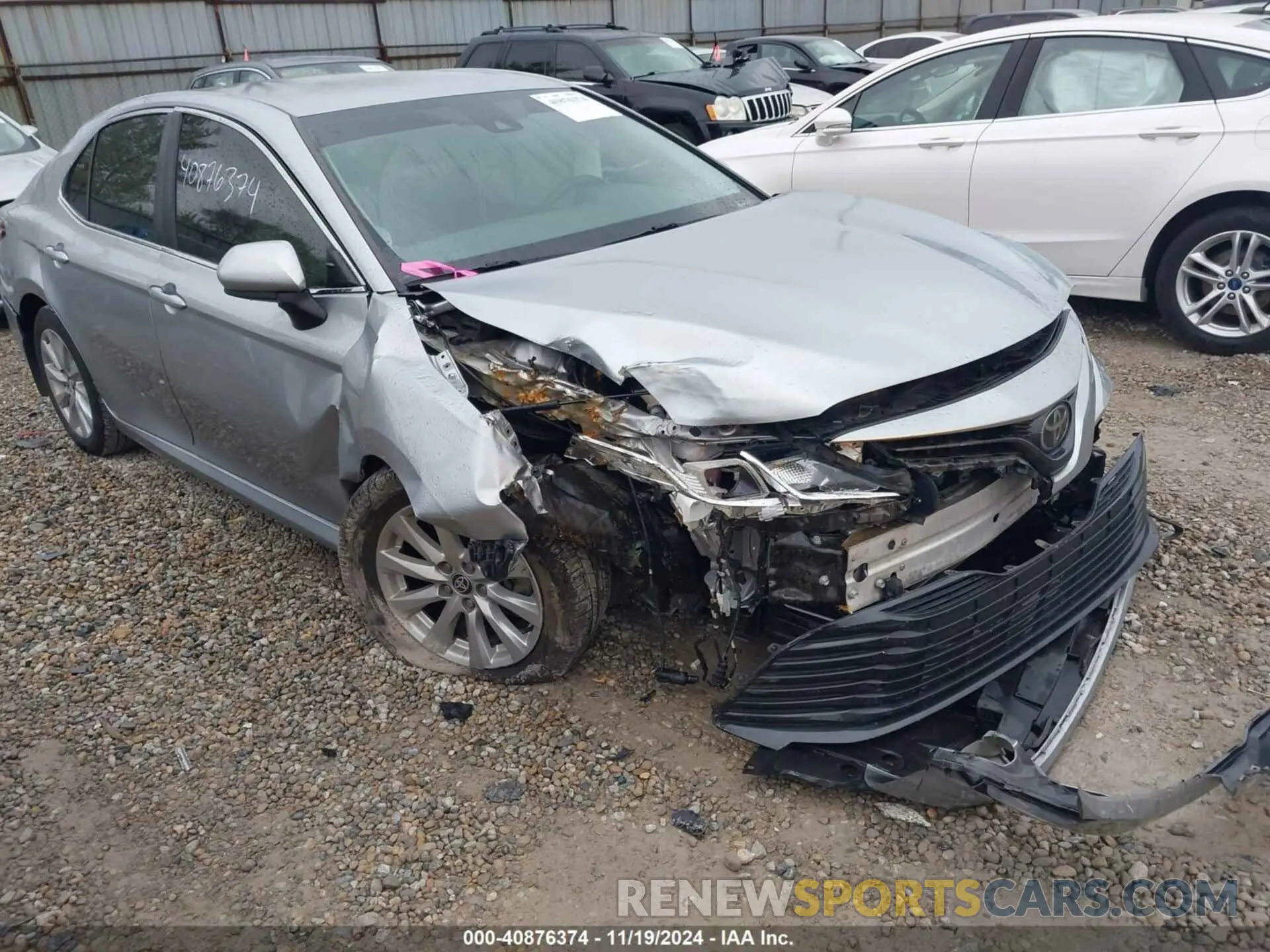 6 Photograph of a damaged car 4T1C11AK8LU978450 TOYOTA CAMRY 2020