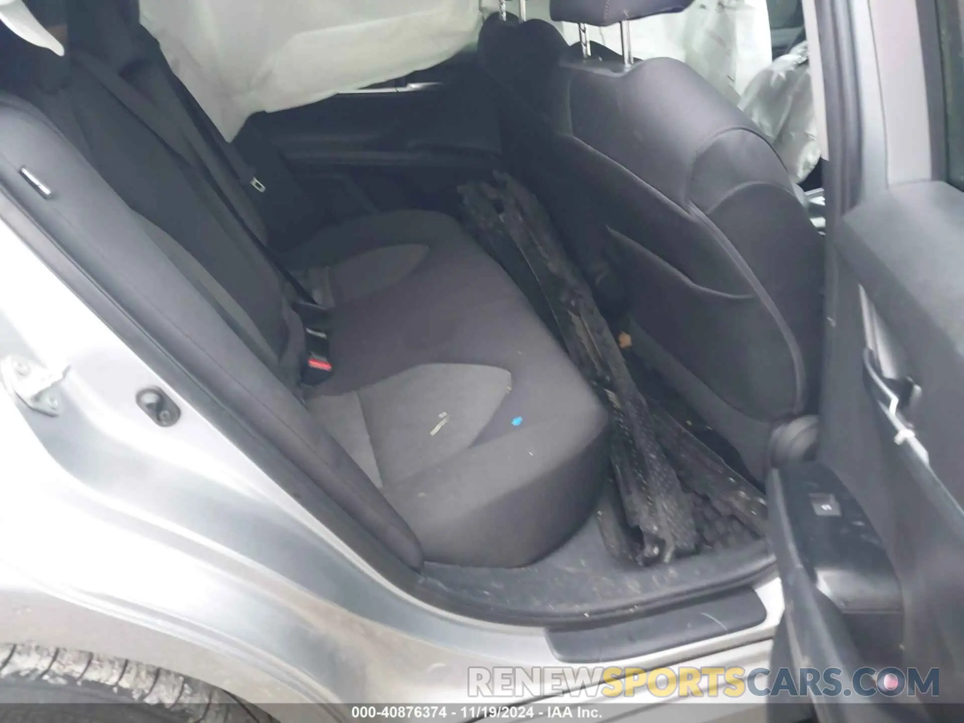 8 Photograph of a damaged car 4T1C11AK8LU978450 TOYOTA CAMRY 2020