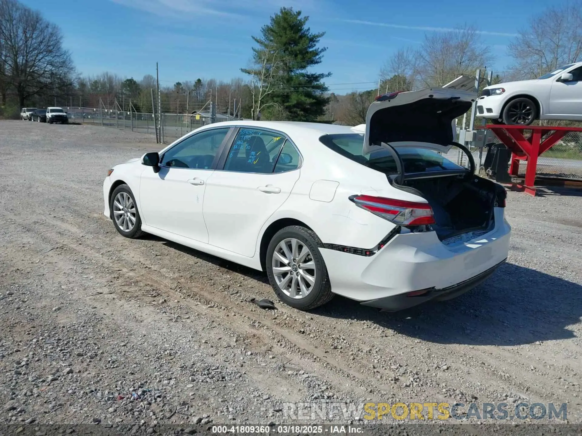 3 Фотография поврежденного автомобиля 4T1C11AK9LU315906 TOYOTA CAMRY 2020