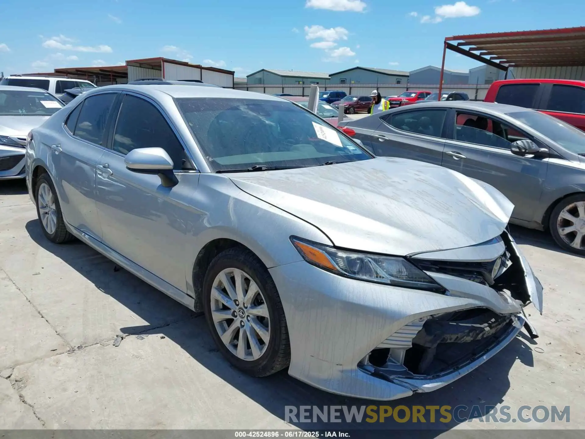 1 Photograph of a damaged car 4T1C11AK9LU319910 TOYOTA CAMRY 2020