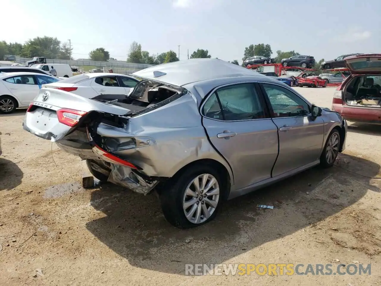 3 Photograph of a damaged car 4T1C11AK9LU346086 TOYOTA CAMRY 2020
