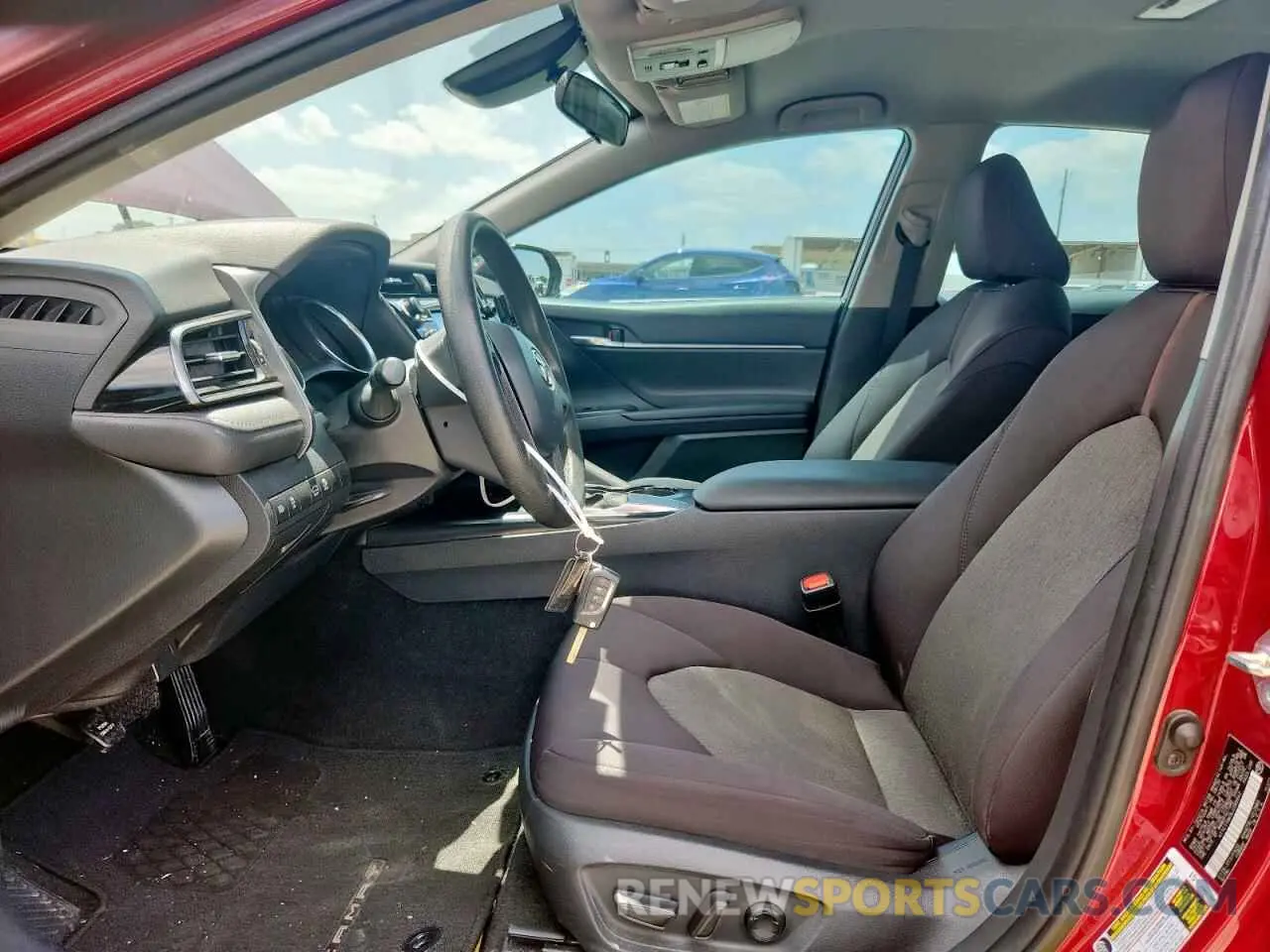 7 Photograph of a damaged car 4T1C11AK9LU389942 TOYOTA CAMRY 2020