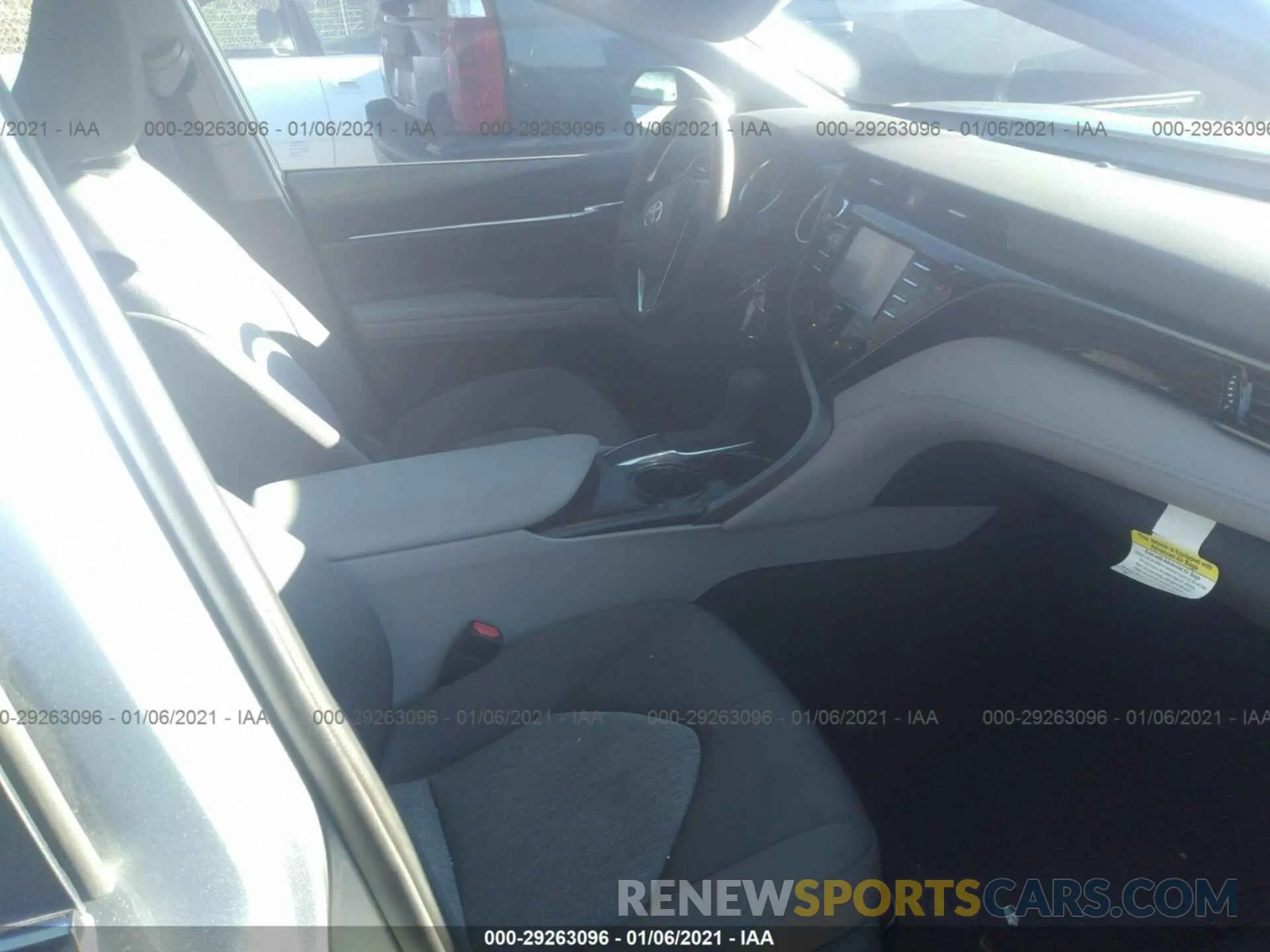 5 Photograph of a damaged car 4T1C11AK9LU909797 TOYOTA CAMRY 2020