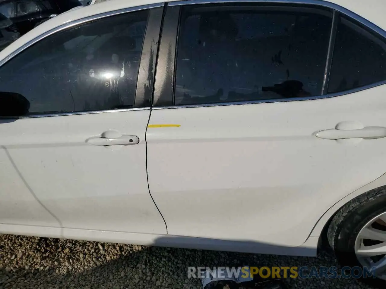 12 Photograph of a damaged car 4T1C11AK9LU915681 TOYOTA CAMRY 2020