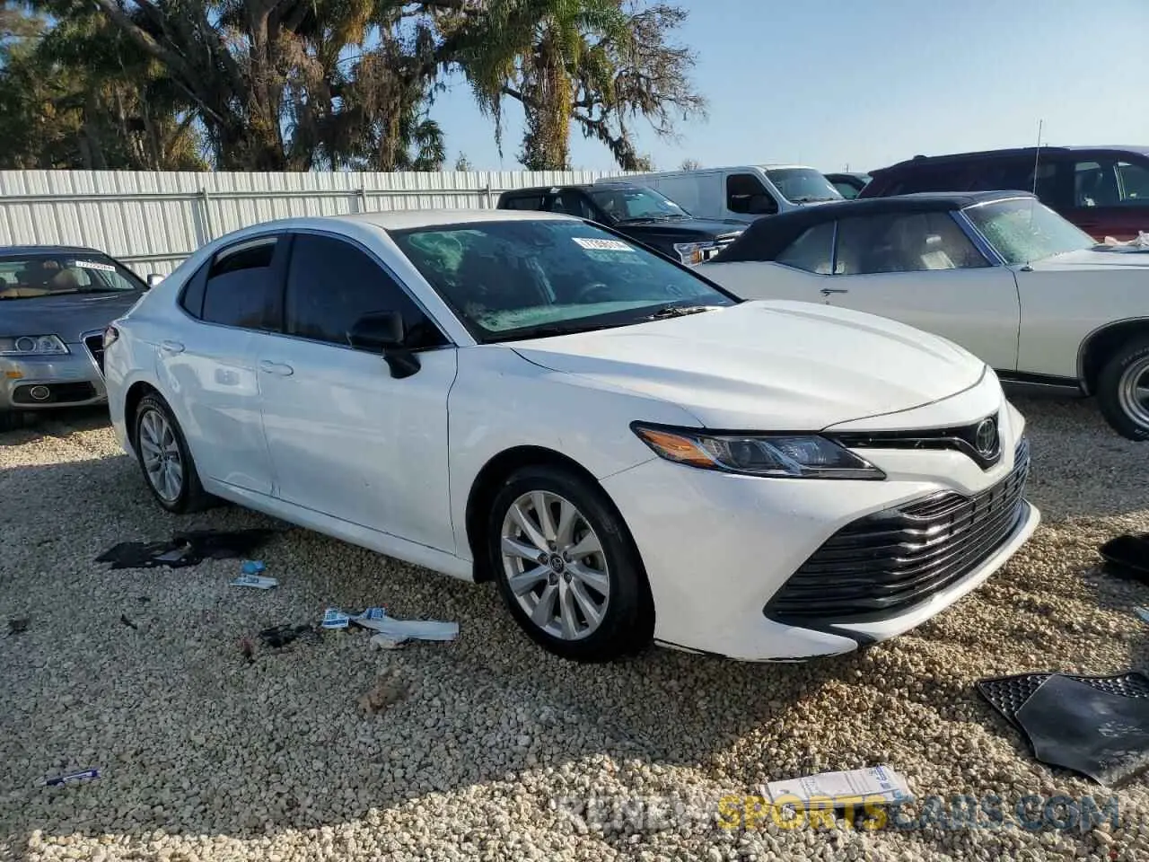 4 Photograph of a damaged car 4T1C11AK9LU915681 TOYOTA CAMRY 2020