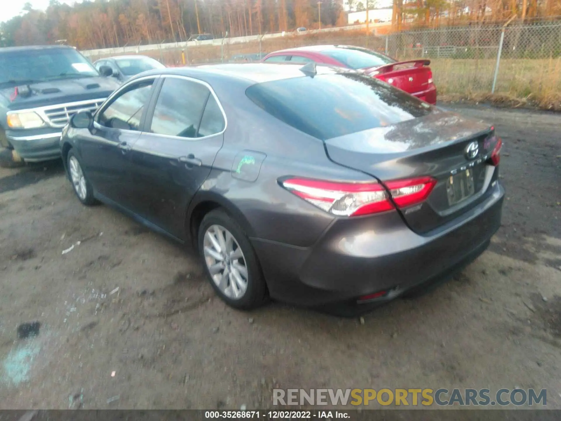 3 Photograph of a damaged car 4T1C11AK9LU923389 TOYOTA CAMRY 2020