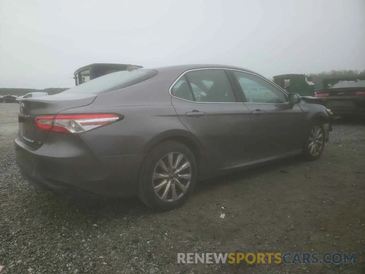 3 Фотография поврежденного автомобиля 4T1C11AK9LU923604 TOYOTA CAMRY 2020