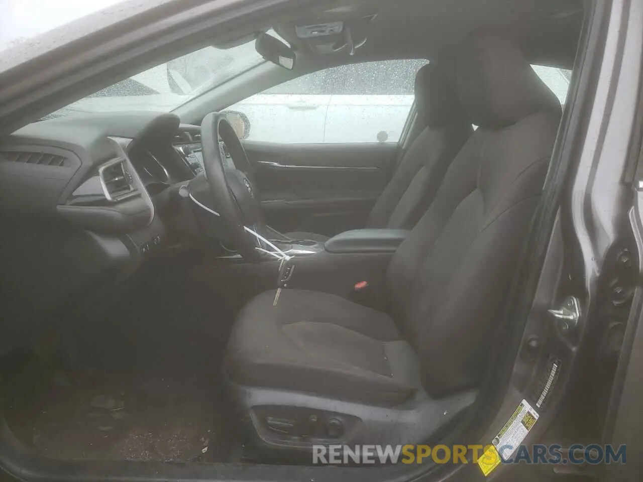 7 Фотография поврежденного автомобиля 4T1C11AK9LU923604 TOYOTA CAMRY 2020