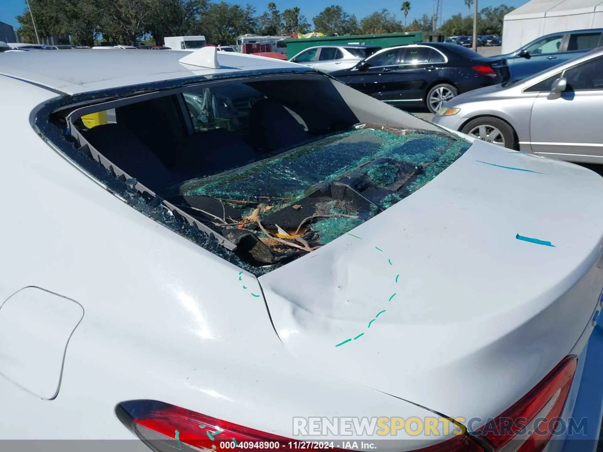 6 Photograph of a damaged car 4T1C11AK9LU926759 TOYOTA CAMRY 2020