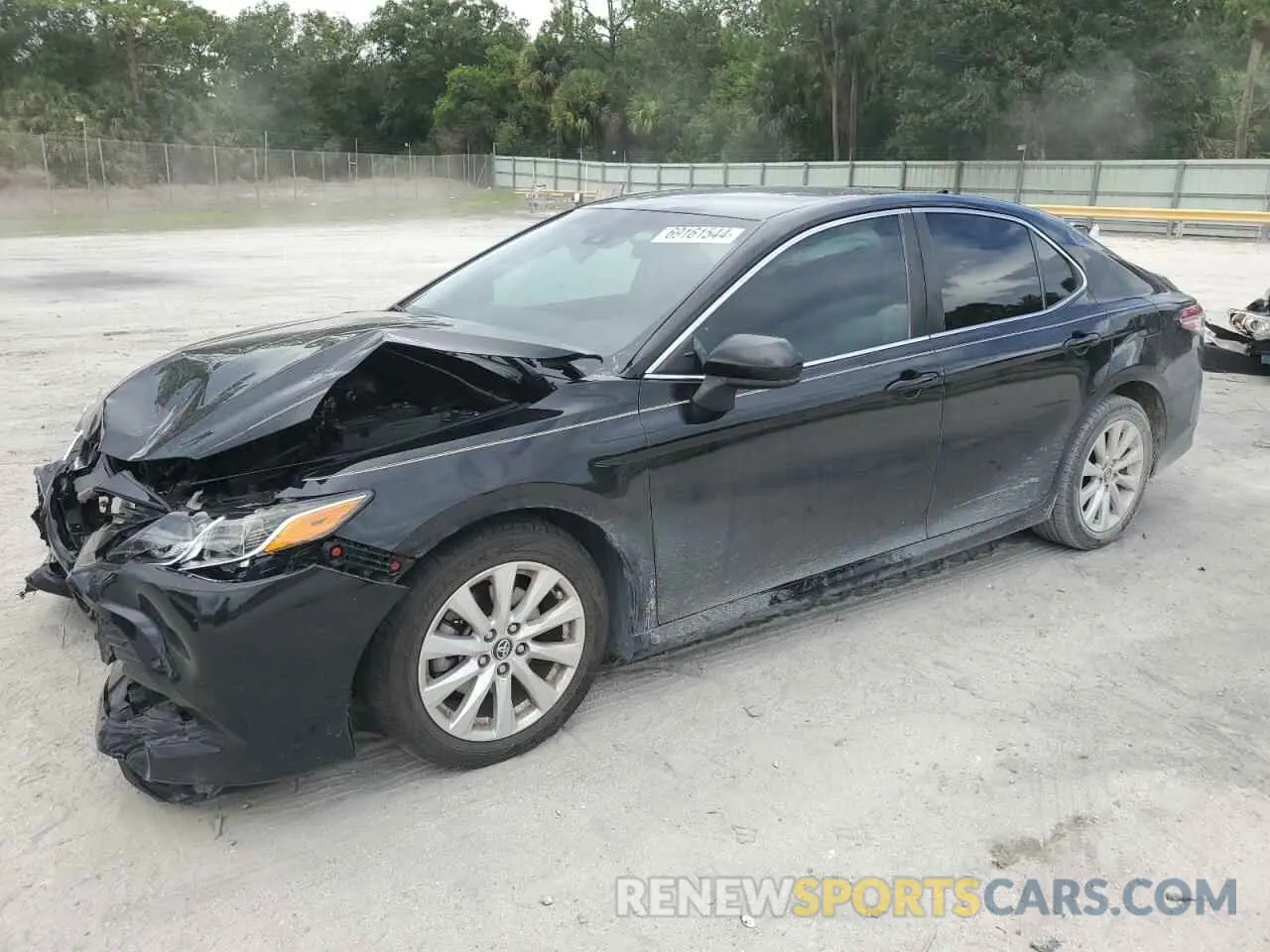 1 Photograph of a damaged car 4T1C11AK9LU933243 TOYOTA CAMRY 2020