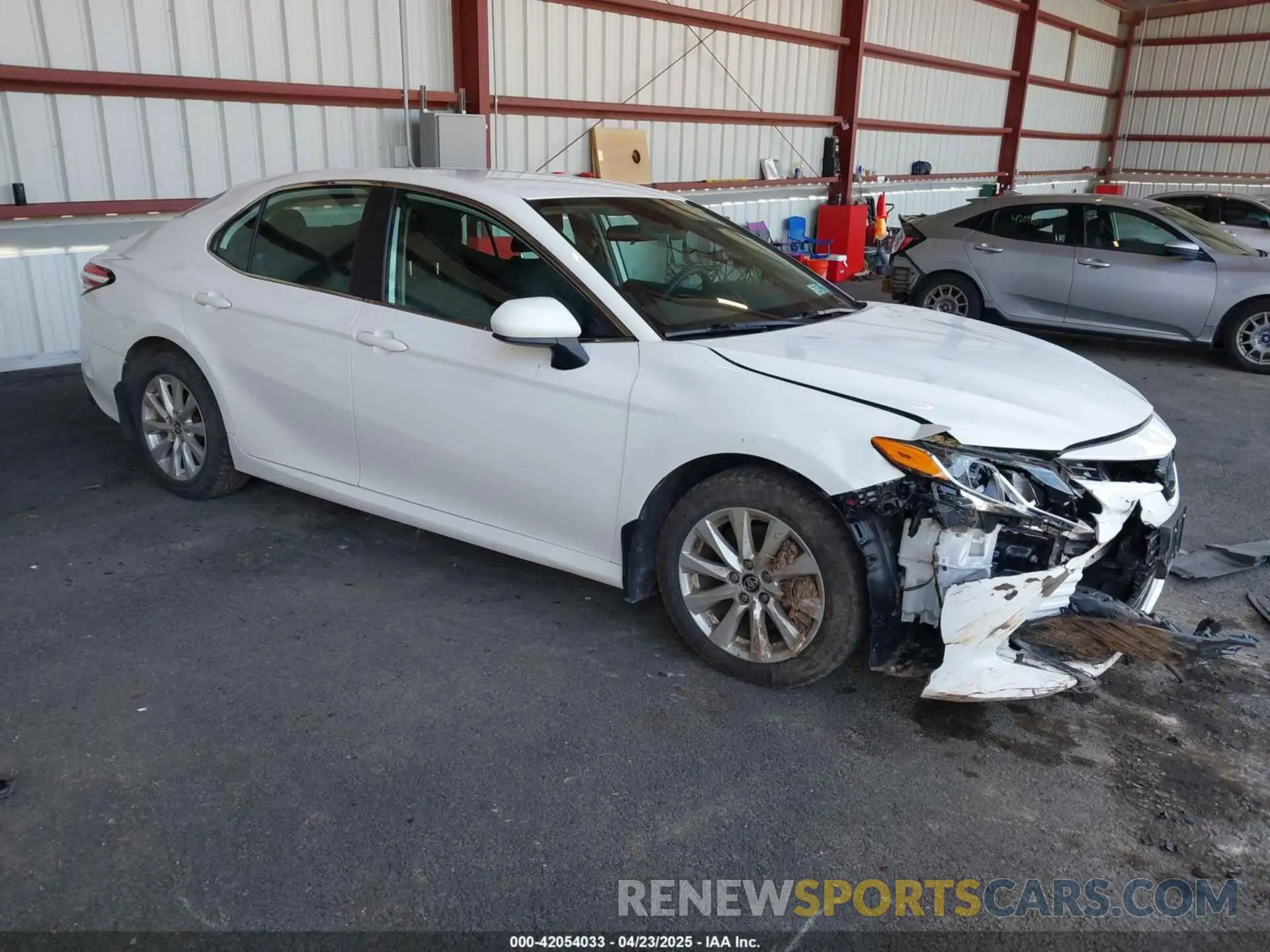 1 Photograph of a damaged car 4T1C11AK9LU935025 TOYOTA CAMRY 2020
