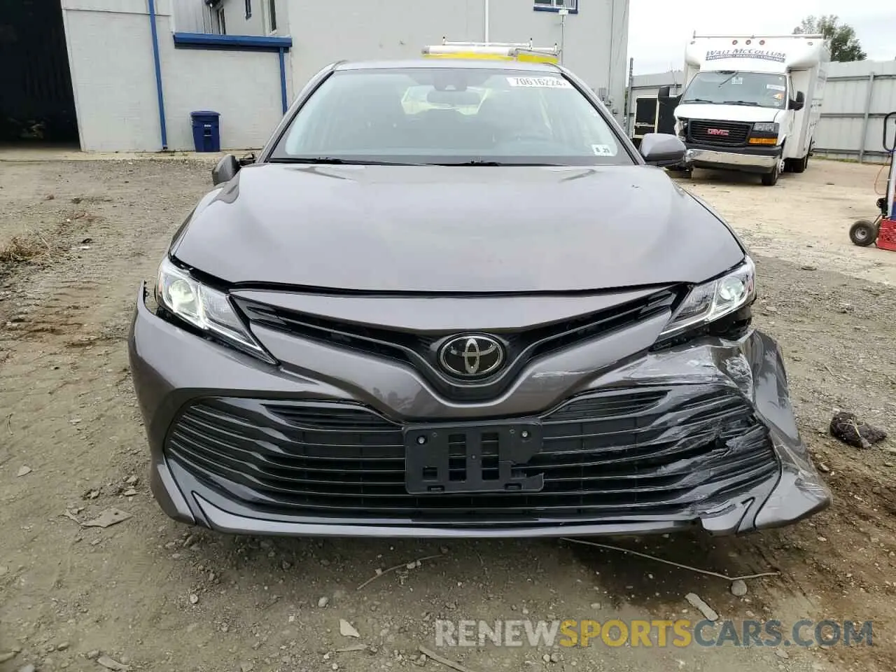 5 Photograph of a damaged car 4T1C11AK9LU984337 TOYOTA CAMRY 2020