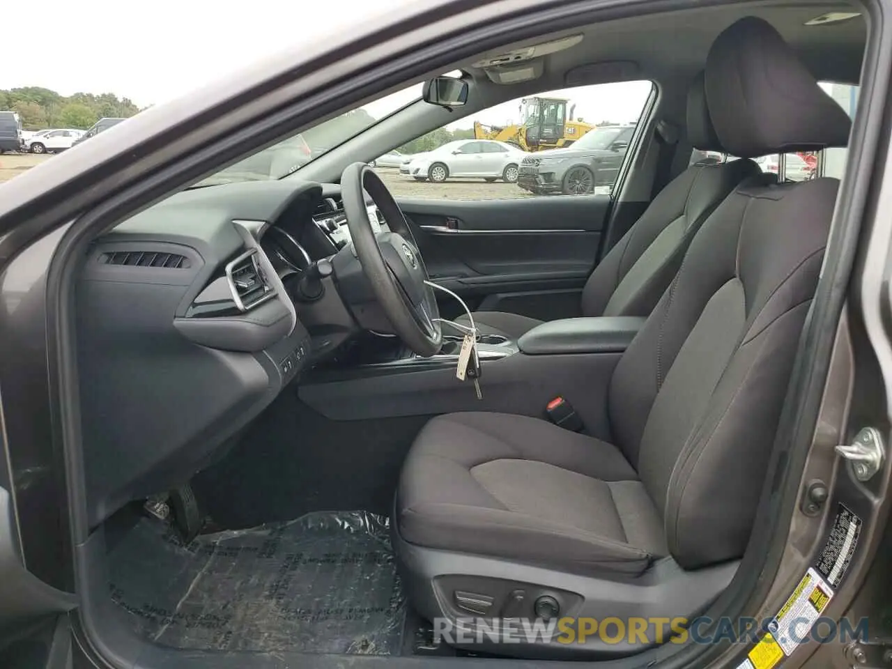 7 Photograph of a damaged car 4T1C11AK9LU984337 TOYOTA CAMRY 2020