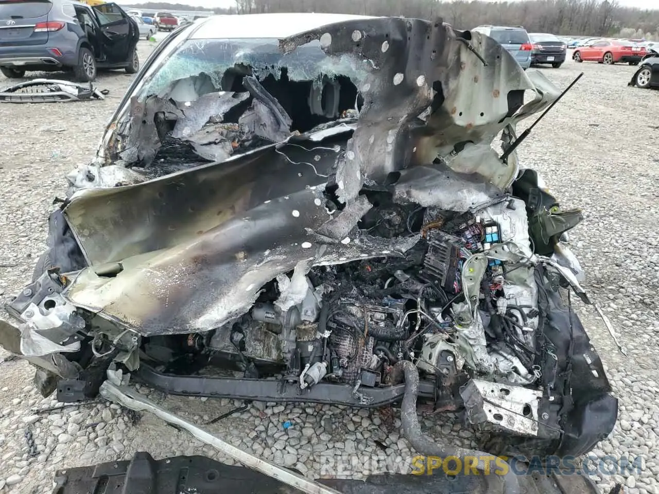 11 Photograph of a damaged car 4T1C11AKXLU344136 TOYOTA CAMRY 2020