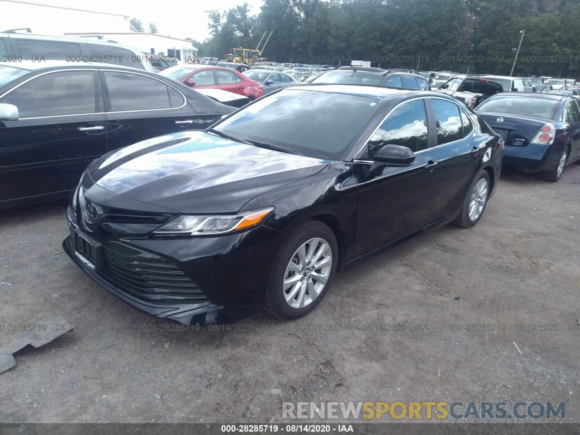 2 Photograph of a damaged car 4T1C11AKXLU870220 TOYOTA CAMRY 2020