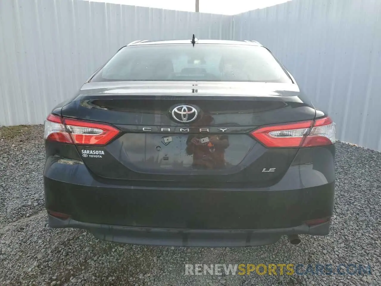 6 Photograph of a damaged car 4T1C11AKXLU873215 TOYOTA CAMRY 2020