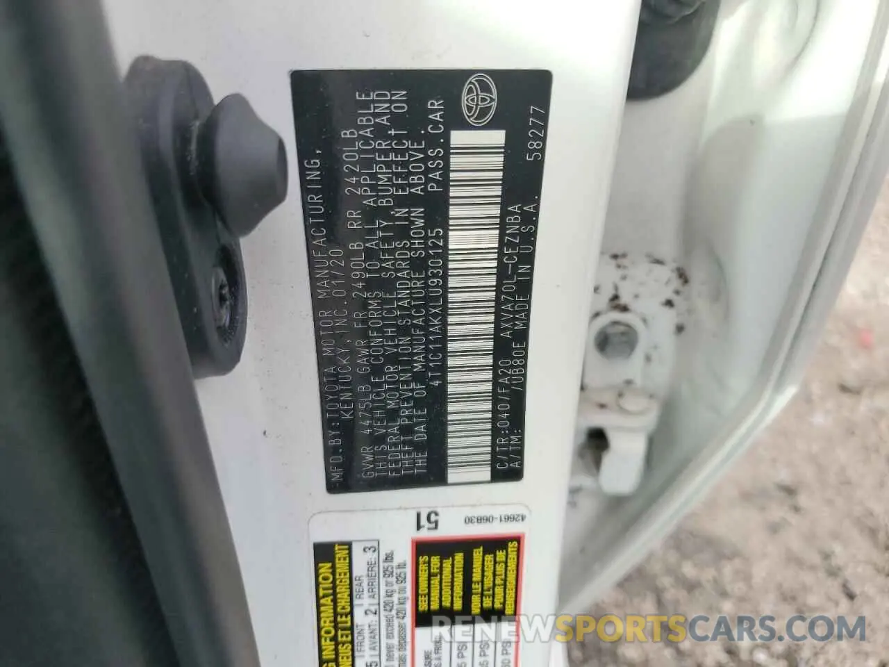 12 Photograph of a damaged car 4T1C11AKXLU930125 TOYOTA CAMRY 2020