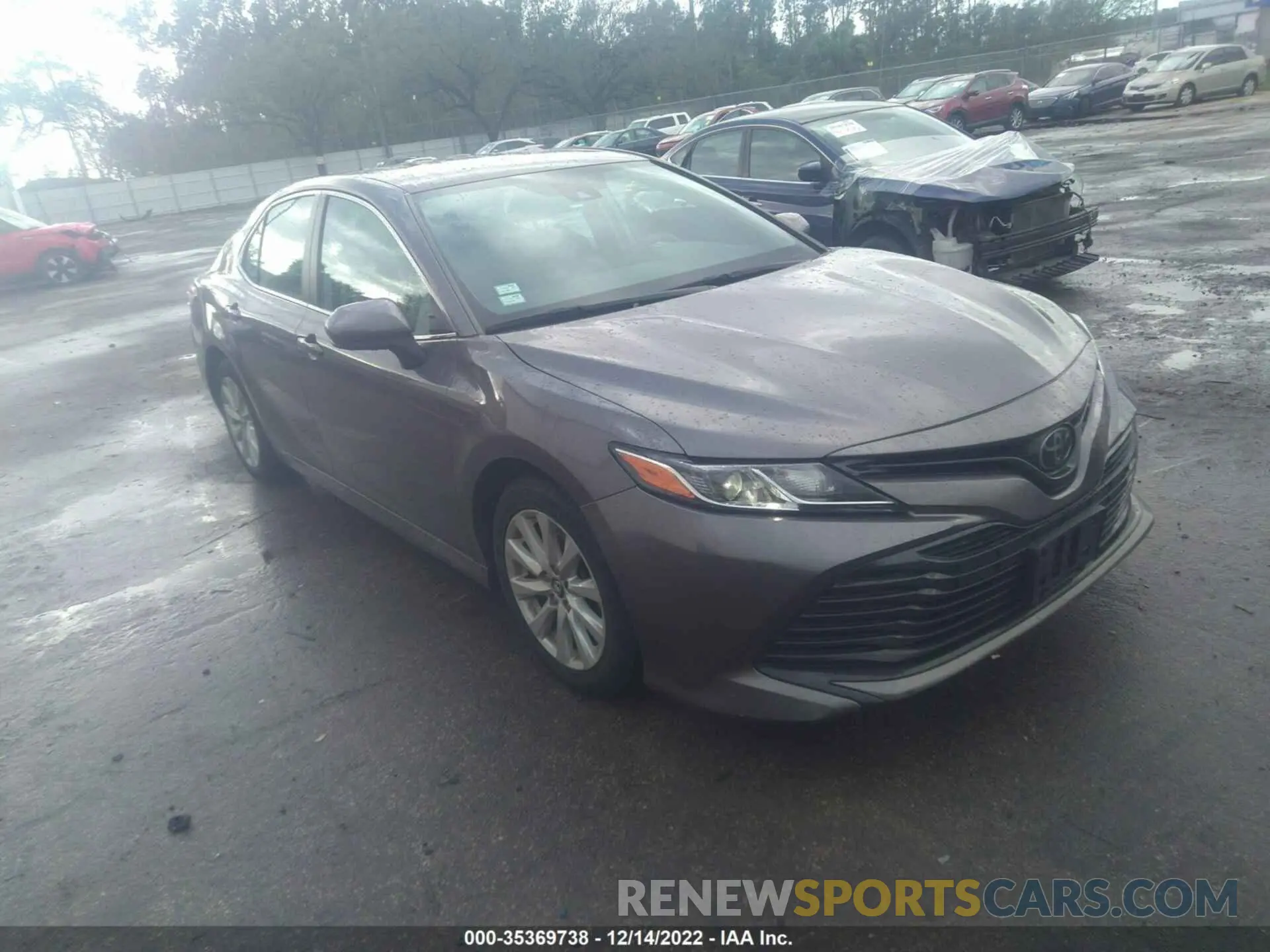 1 Photograph of a damaged car 4T1C11AKXLU942307 TOYOTA CAMRY 2020