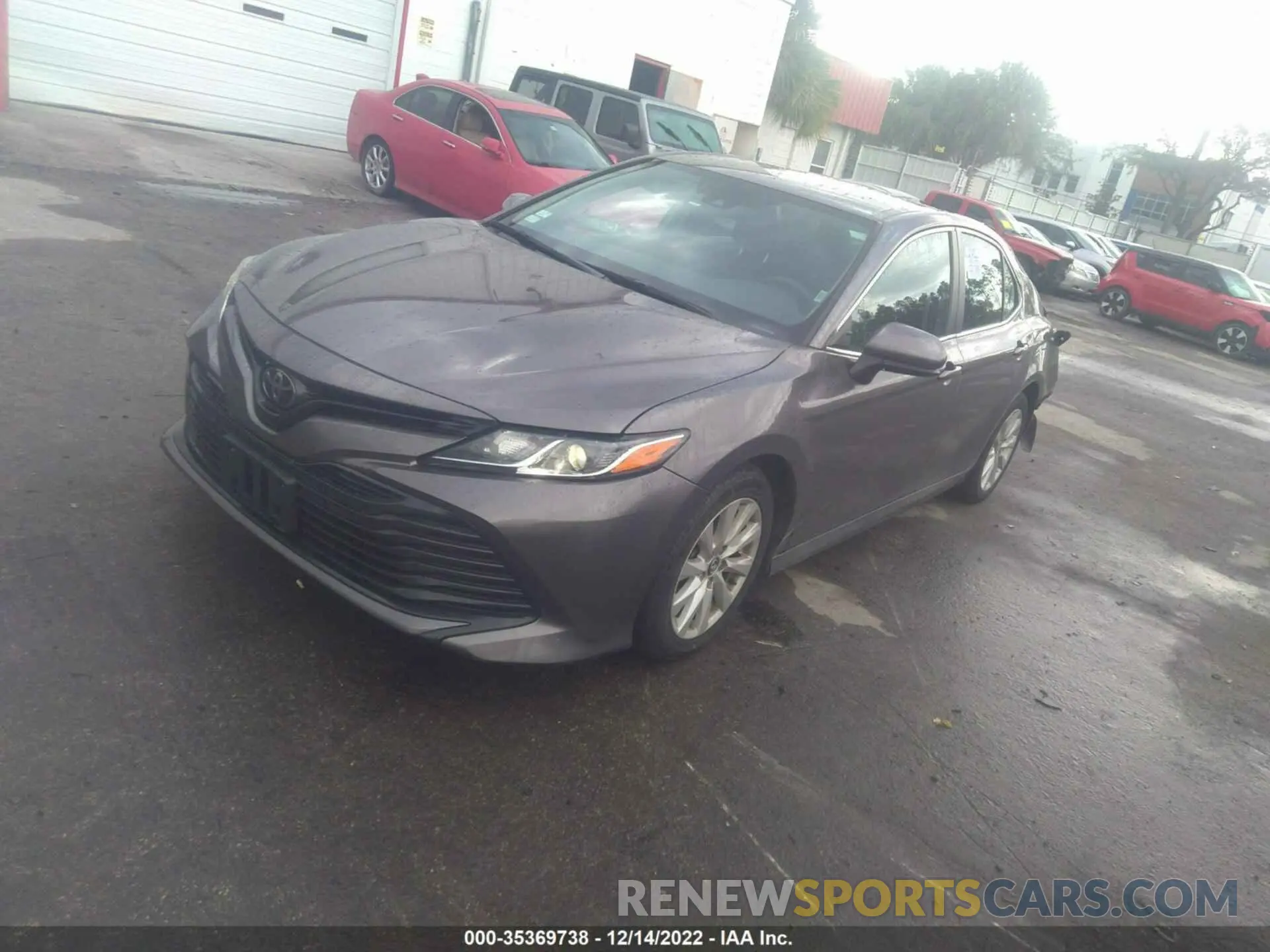 2 Photograph of a damaged car 4T1C11AKXLU942307 TOYOTA CAMRY 2020