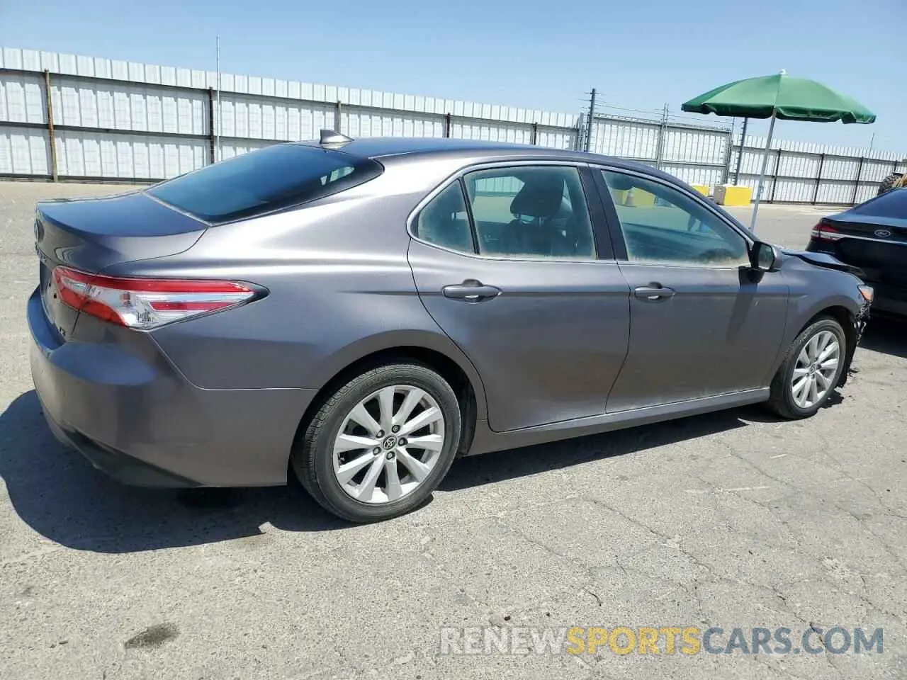 3 Photograph of a damaged car 4T1C11AKXLU984783 TOYOTA CAMRY 2020