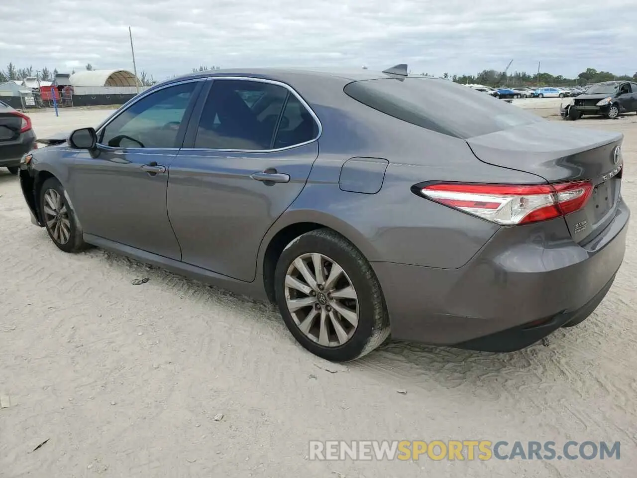 2 Photograph of a damaged car 4T1C11AKXLU995122 TOYOTA CAMRY 2020