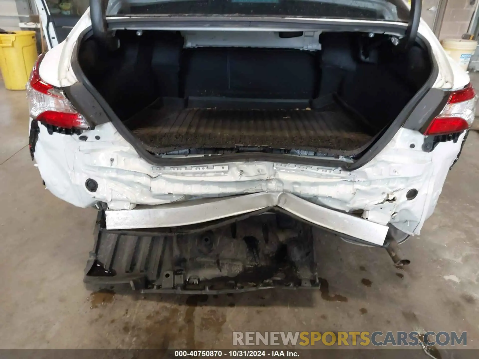 6 Фотография поврежденного автомобиля 4T1C11BK2LU013095 TOYOTA CAMRY 2020