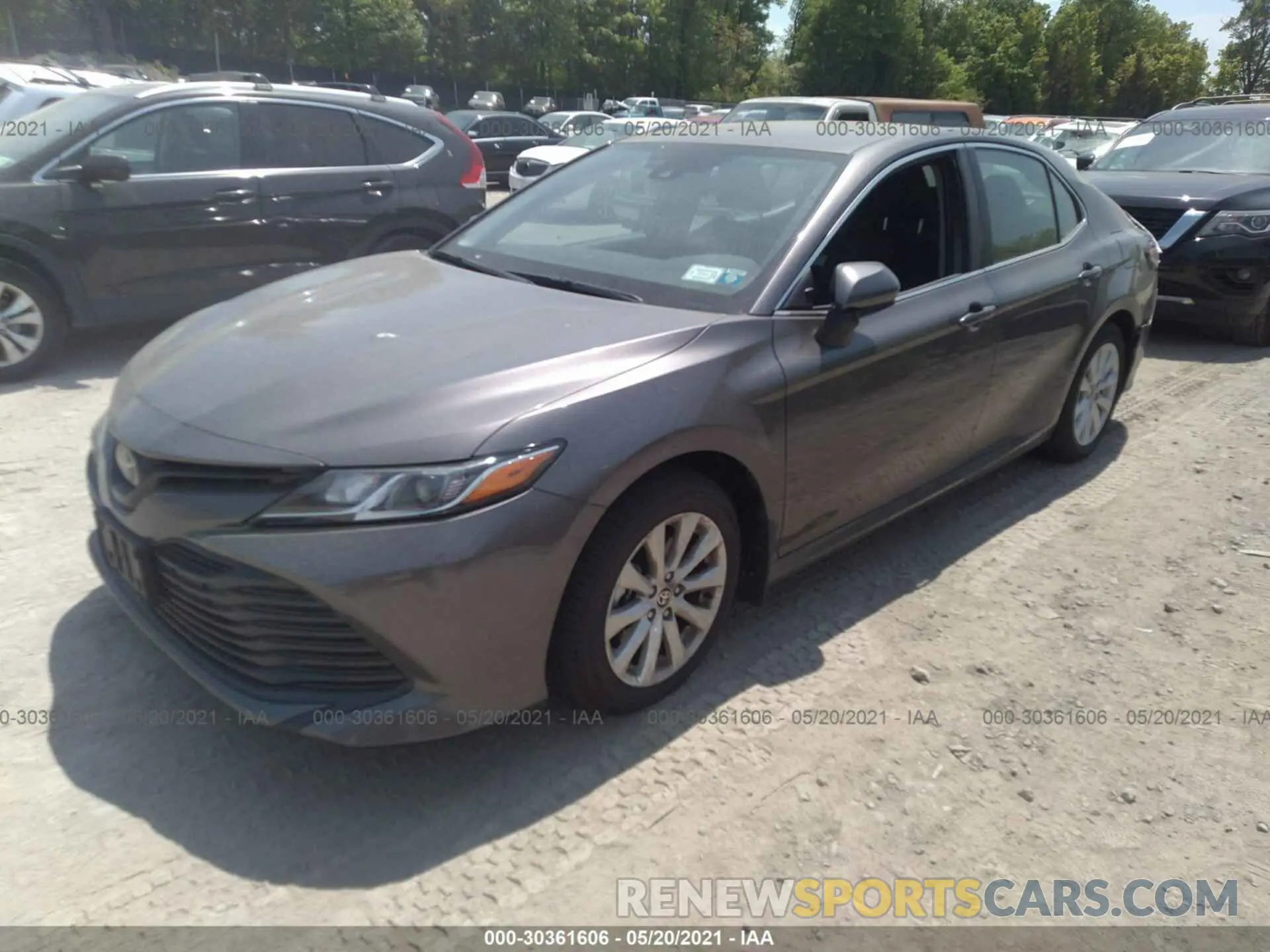 2 Photograph of a damaged car 4T1C11BK3LU004339 TOYOTA CAMRY 2020