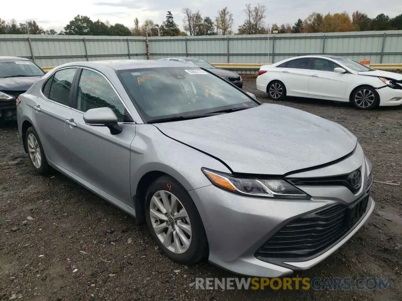 1 Фотография поврежденного автомобиля 4T1C11BK4LU010313 TOYOTA CAMRY 2020