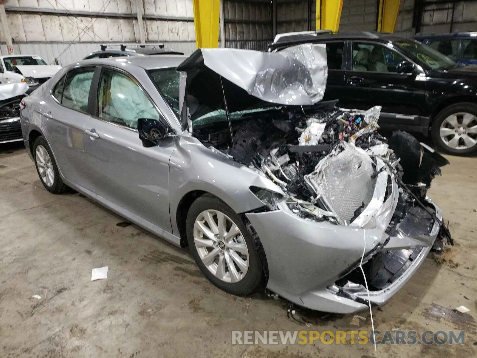 1 Photograph of a damaged car 4T1C11BK7LU013013 TOYOTA CAMRY 2020