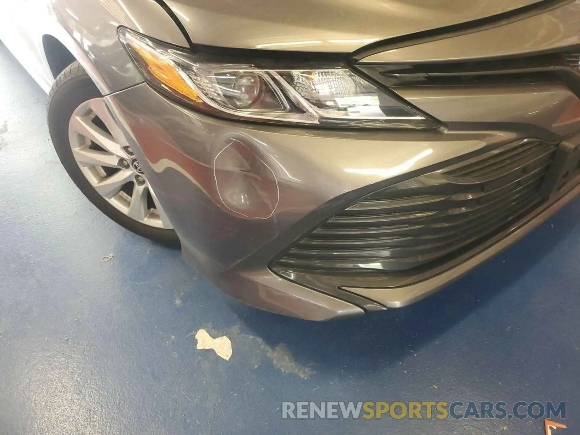 16 Photograph of a damaged car 4T1C11BK8LU019449 TOYOTA CAMRY 2020