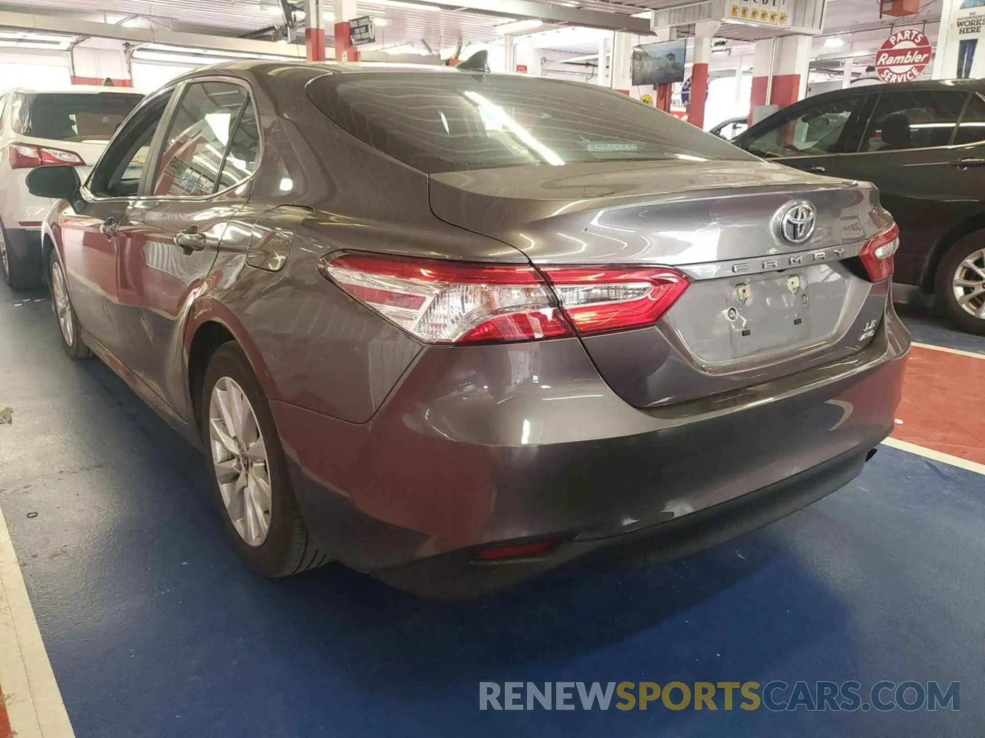 19 Photograph of a damaged car 4T1C11BK8LU019449 TOYOTA CAMRY 2020