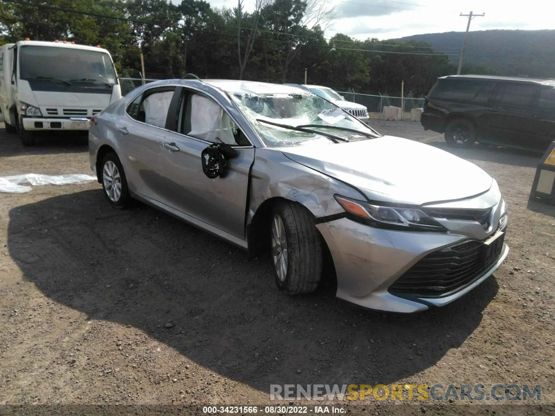 1 Фотография поврежденного автомобиля 4T1C11BK9LU005754 TOYOTA CAMRY 2020