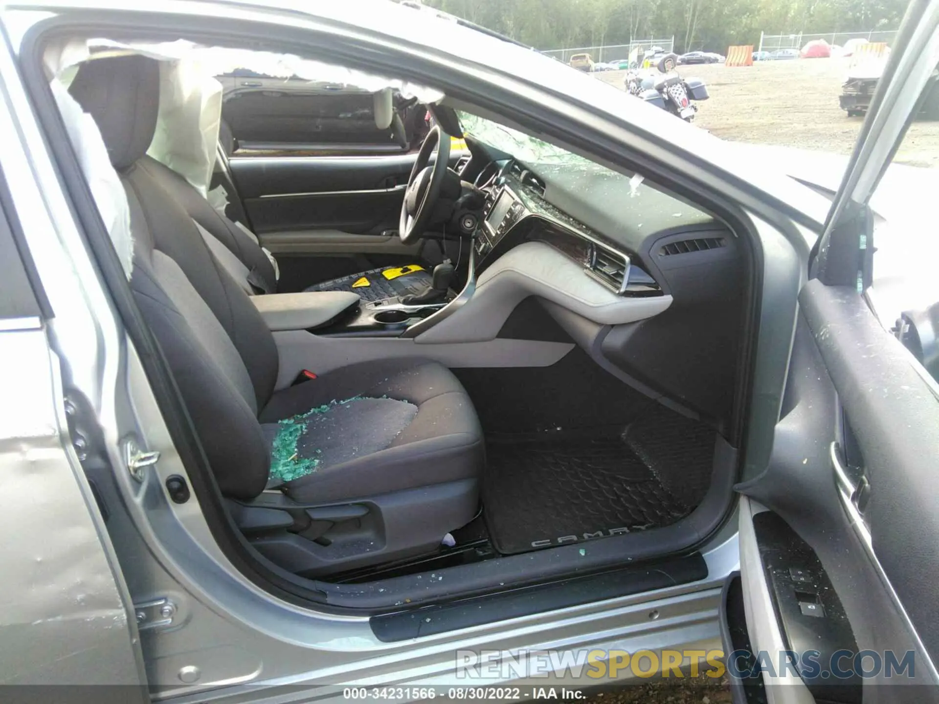 5 Фотография поврежденного автомобиля 4T1C11BK9LU005754 TOYOTA CAMRY 2020