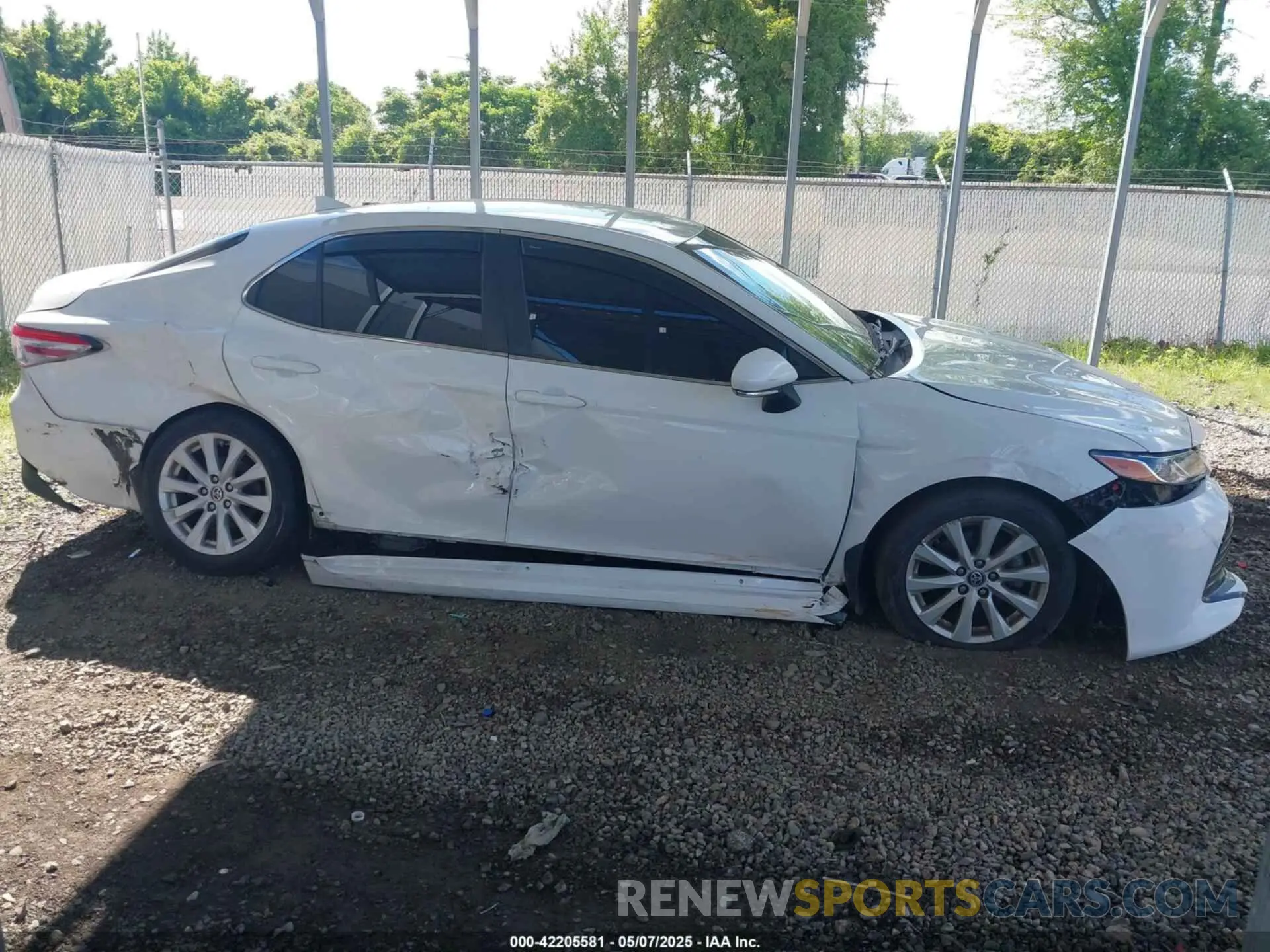 13 Photograph of a damaged car 4T1C11BK9LU007164 TOYOTA CAMRY 2020