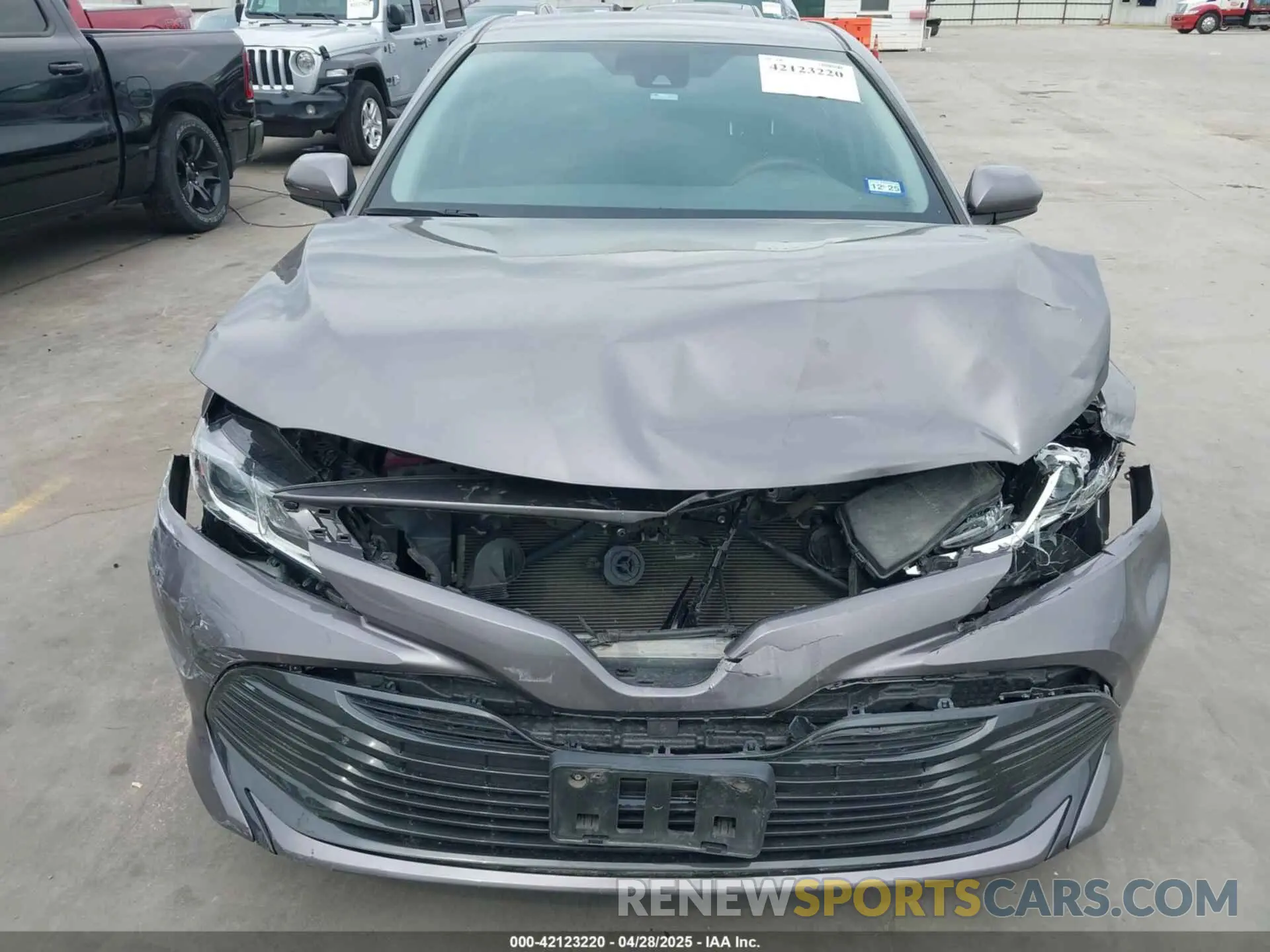 13 Фотография поврежденного автомобиля 4T1C31AK0LU523389 TOYOTA CAMRY 2020