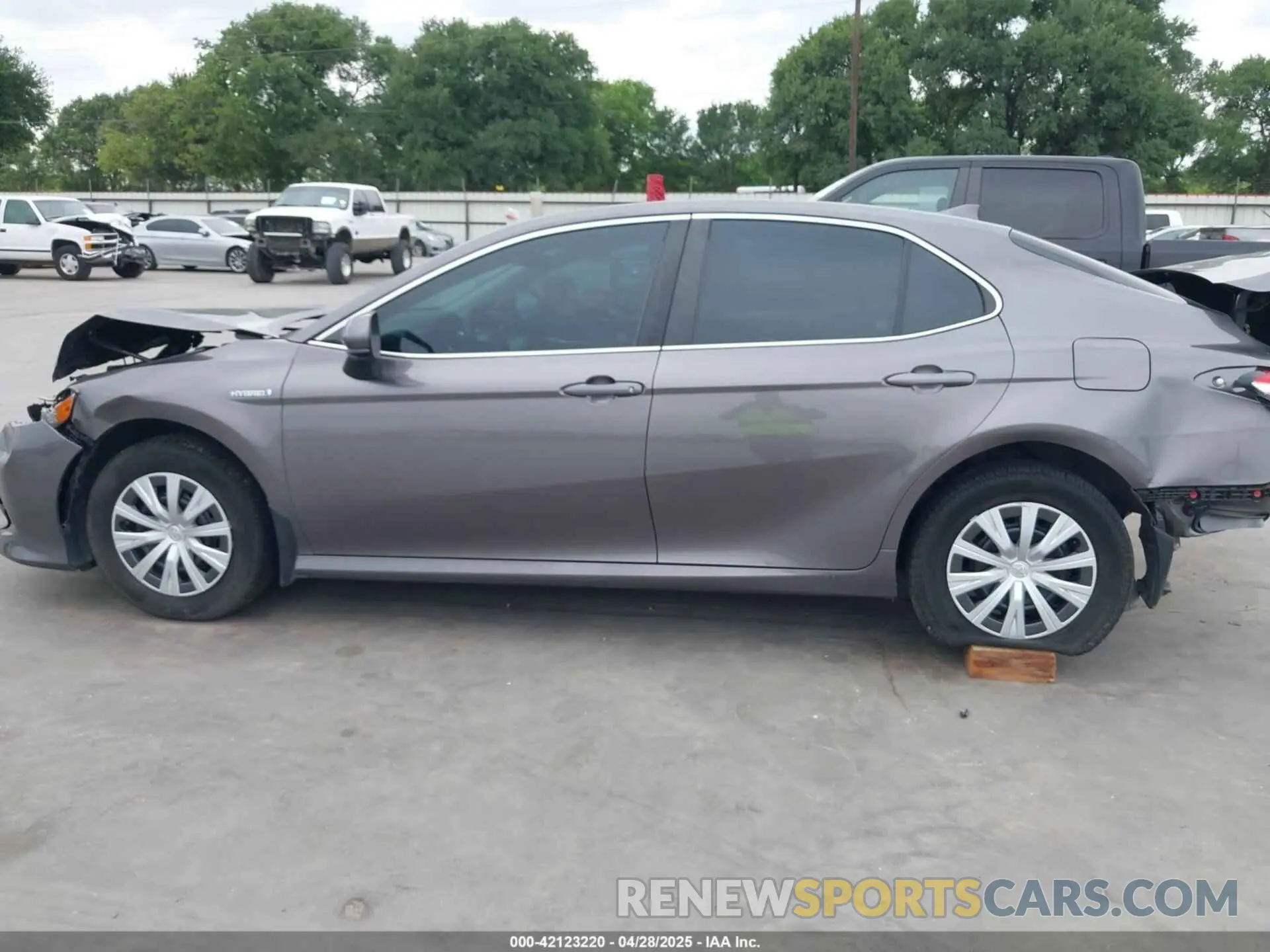 15 Фотография поврежденного автомобиля 4T1C31AK0LU523389 TOYOTA CAMRY 2020