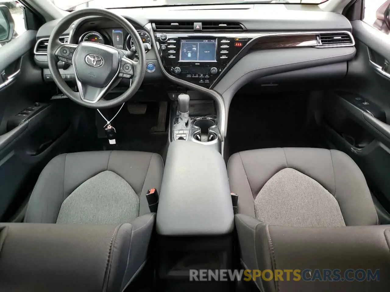 8 Фотография поврежденного автомобиля 4T1C31AK0LU526261 TOYOTA CAMRY 2020