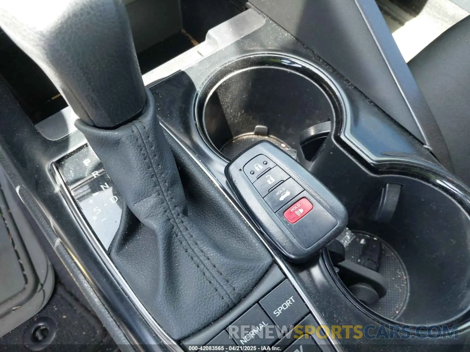 11 Фотография поврежденного автомобиля 4T1C31AK0LU539947 TOYOTA CAMRY 2020