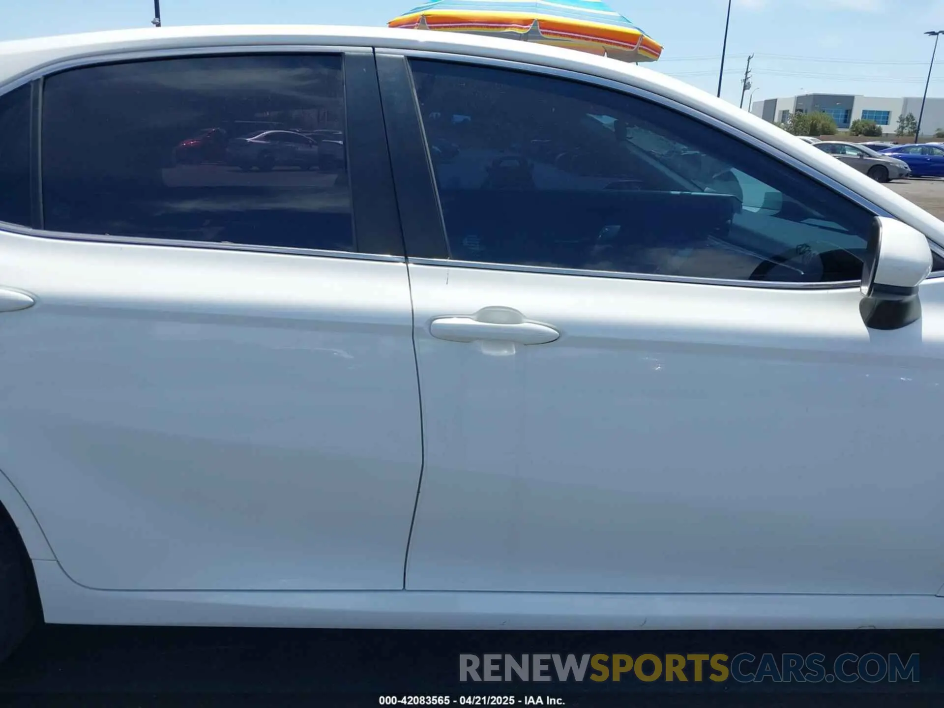 14 Фотография поврежденного автомобиля 4T1C31AK0LU539947 TOYOTA CAMRY 2020