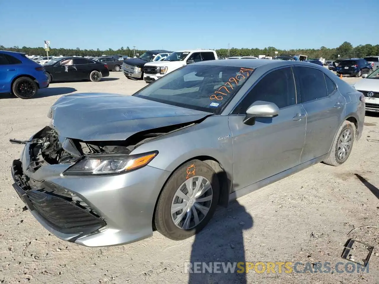 1 Photograph of a damaged car 4T1C31AK1LU012578 TOYOTA CAMRY 2020